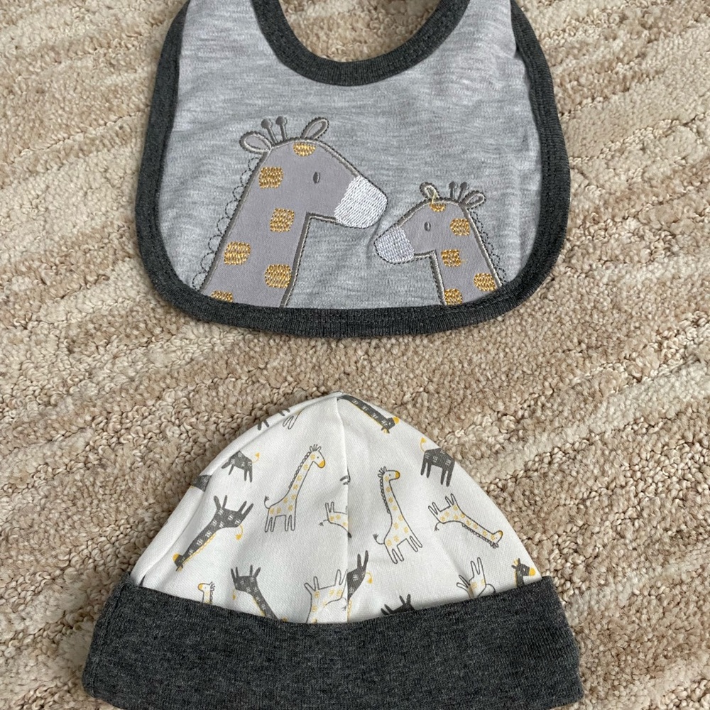 Bib & Hat Set